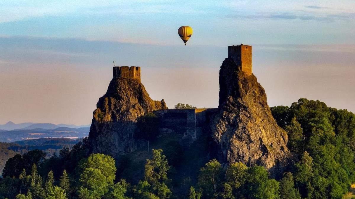soukromý pokoj s vlastní kuchyní a koupelnou Jičín Exterior foto